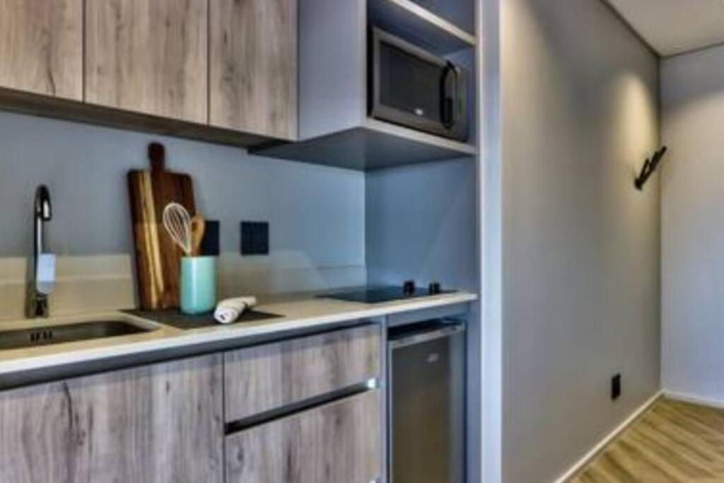 Apartment Stunning 1-bedroom With Mountain Views