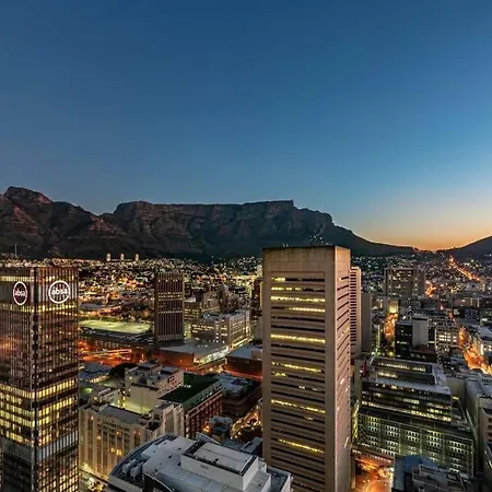 Stunning 1-Bedroom Apartment With Mountain Views Cape Town Exterior photo